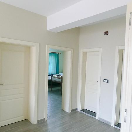 Klerichi Hotel Тирана Екстер'єр фото