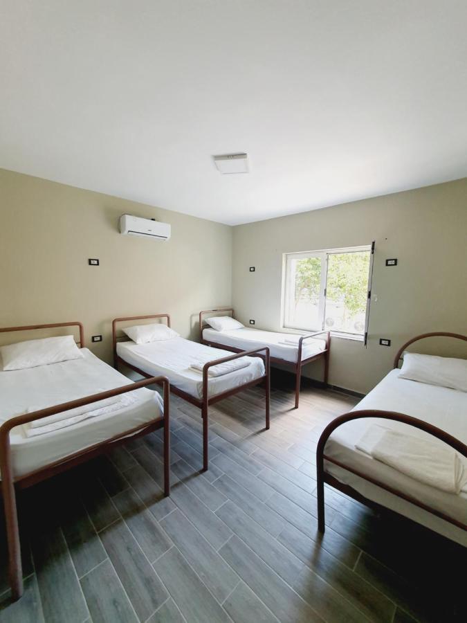 Klerichi Hotel Тирана Екстер'єр фото