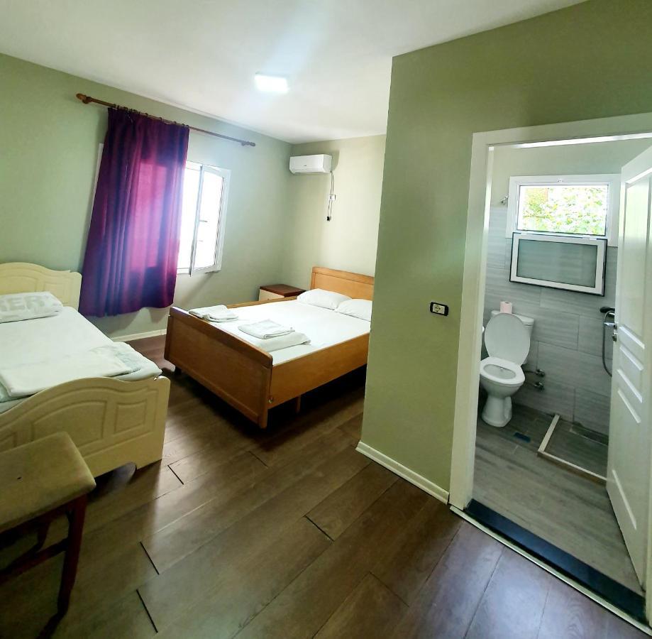 Klerichi Hotel Тирана Екстер'єр фото