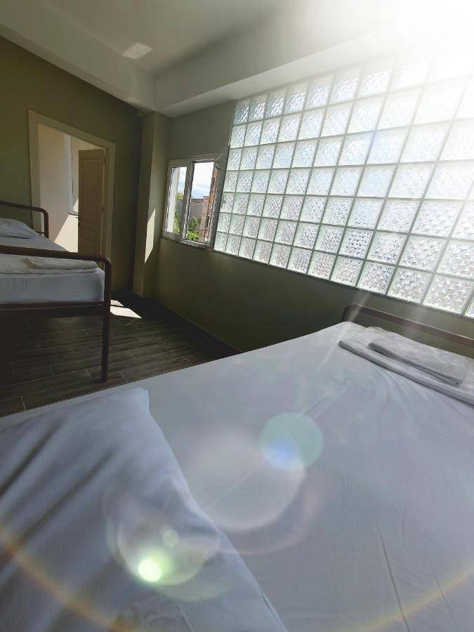 Klerichi Hotel Тирана Екстер'єр фото
